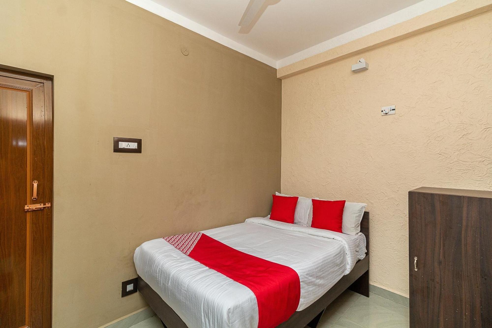 OYO 39885 Green Hills Villa Kuttālam Buitenkant foto