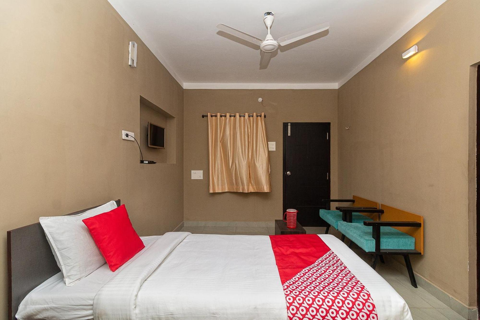 OYO 39885 Green Hills Villa Kuttālam Buitenkant foto