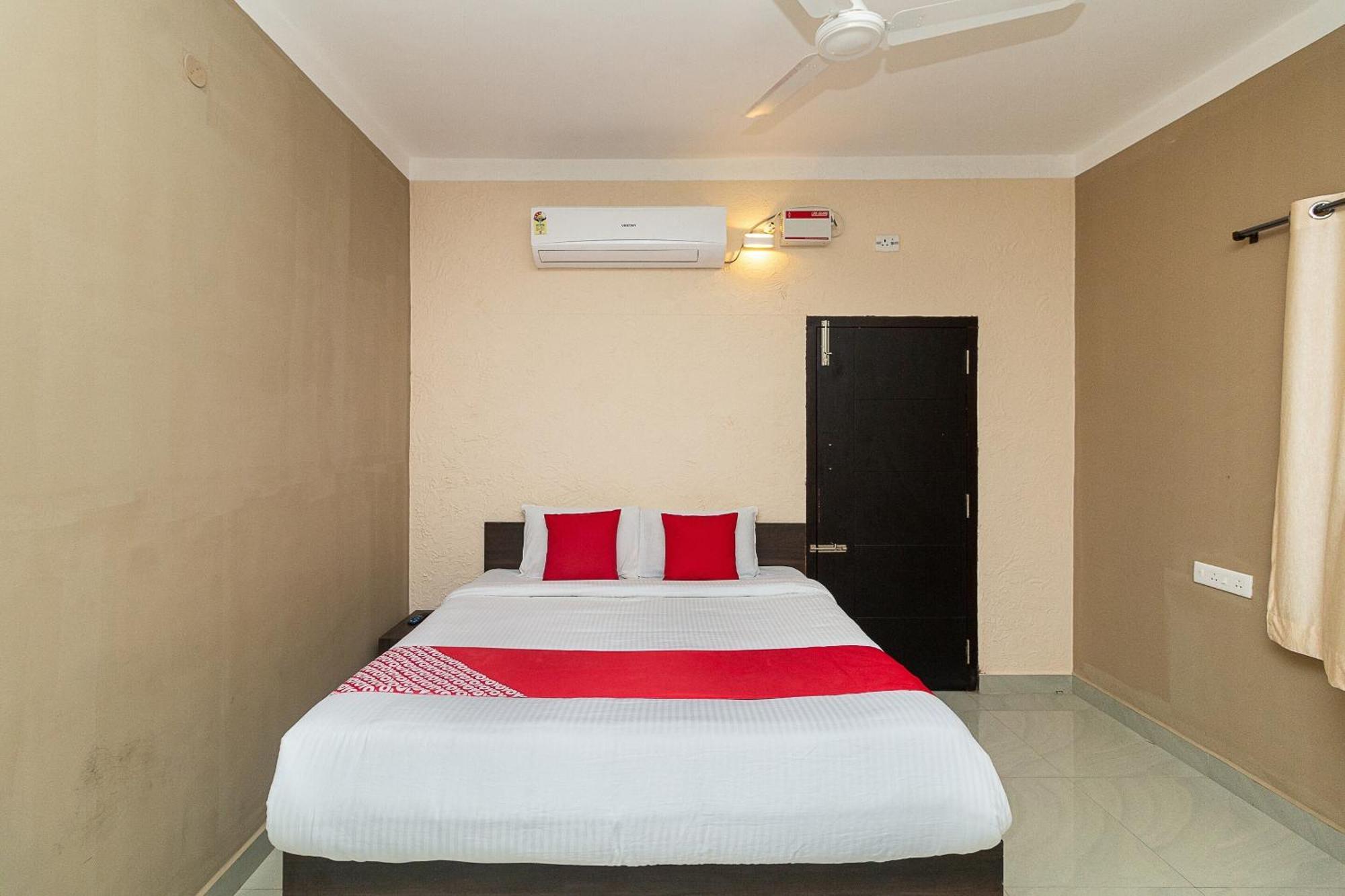 OYO 39885 Green Hills Villa Kuttālam Buitenkant foto
